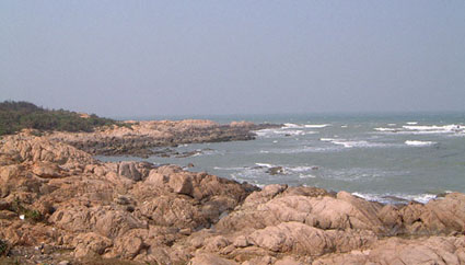 The rocks at the start of Dajiao