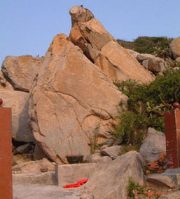 Another altar to Guanyin