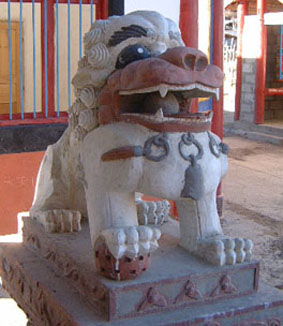 Lion outside Tibetan temple, Sichuan (female)
